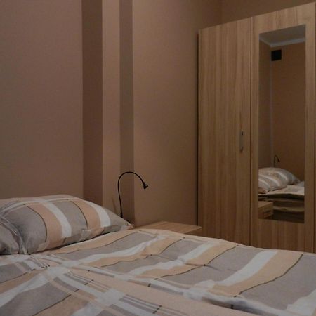 Navyblue Apartments กดิเนีย ภายนอก รูปภาพ